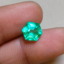 Fancy Cut 4,80 Ct. Paraiba Turmalin Cooper mit erstaunlichem losen Edelstein