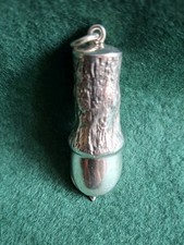 UNUSUAL NOVELTY VESTA CASE IN SHAPE OF HORSES HOOF. MARKED 925. VERY COLLECTABLE