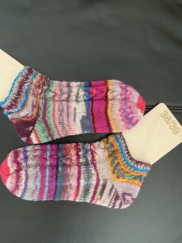 Paar handgestrickte socken - 1,