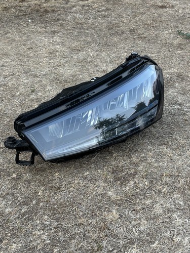 Skoda fabia mk4 - 4, led
