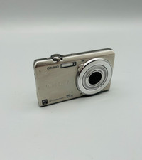 Casio Exilim EX-ZS10 Digitalkamera Kamera 14,1 MP ohne Akku silber geprüft #632