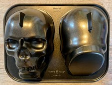 Nordic Ware Haunted Skull Kuchenform Totenkopf Horror Halloween Kuchen