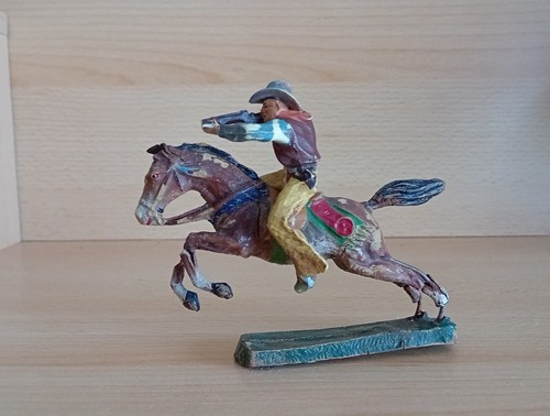 Pferd springend elastolin - springend,
