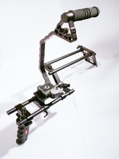 Kamera-Rig mit C-type cage und