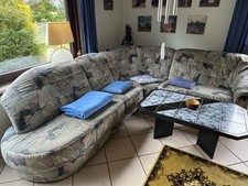 Wohnzimmer-Sitzgruppe im Retro-Stil – Ecksofa, Sessel & Couchtisch