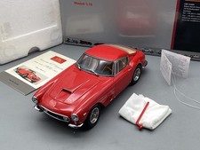 Modellautos 1:18 CMC Ferrari 250 GT Berlinetta passo corto SWB 1961 mit OVP