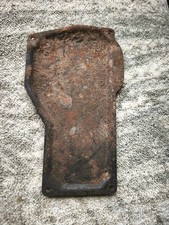 Bodenblech zum Motor für