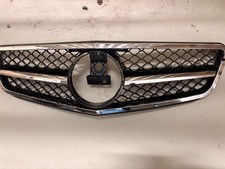 Mercedes Benz W204 Kühlergrill