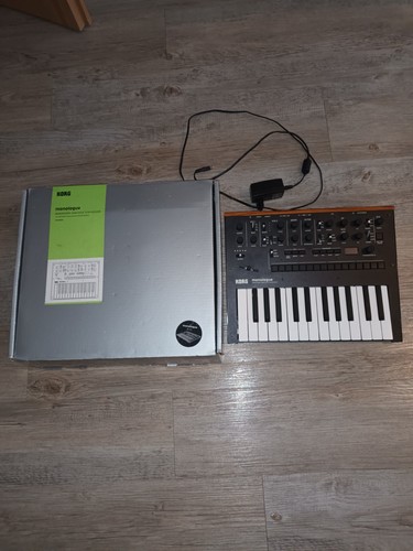 Korg monologue synthesizer - korg,
