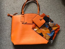 2teiliges Taschenset mit Halstuch 