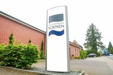 Werbepylon, ovale Fronten, H=2750 mm