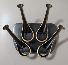 Pfeifenständer aus Metall und