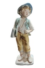 Porzellan Figur Junge mit Buch