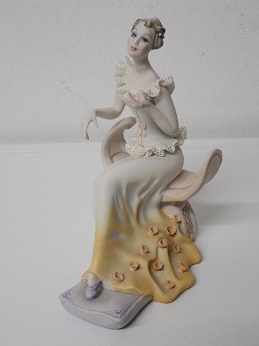 Schöne porzellanfigur - schöne,