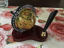 Kleiner Globus mit Stifthalter  70er