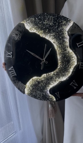 Moderne runde wanduhr aus - moderne,