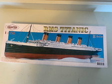 Collection    Modellbausatz