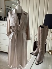 Zara Mantel Trenchcoatstil Satinmantel Verschlusslos Bindeband Graubeige Gr. M