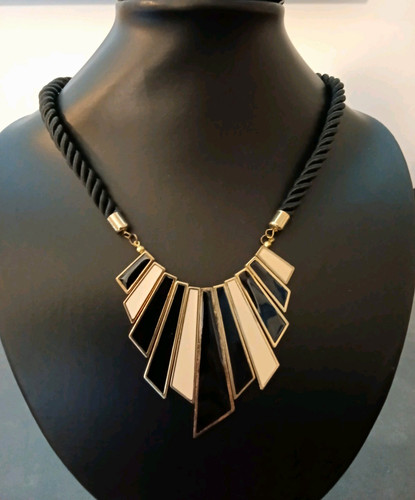 Statement kette schwarz - schwarz, creme