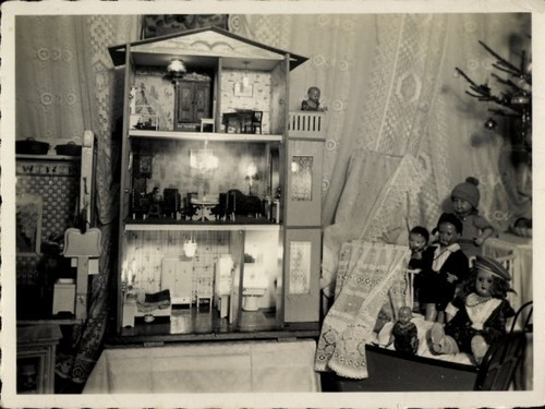 Foto spielzeug puppenhaus - foto,