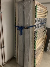 Paradies PE 90x200cm Matratze (wie NEU - nur Probe geschlafen) mit Lattenrost