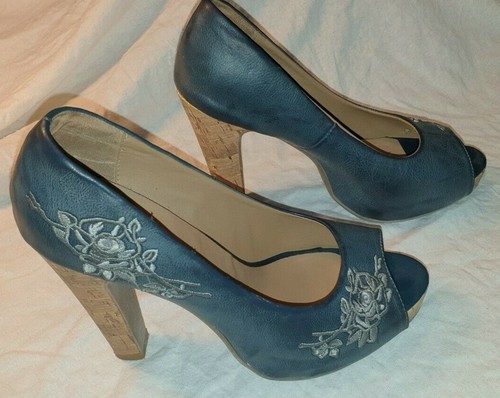 Graceland peeptoe pumps - peeptoe,