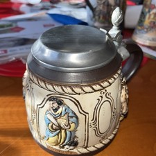 Relief Keramik Bierkrug mit Zinndeckel Apostelkrug Handarbeit
