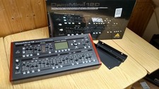 Behringer DeepMind 12 D - analoger Synthesizer -
