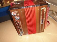 Zieharmonika  Silvetta mit Koffer,Schultergurt. Top Zustand siehe Foto wie Neu