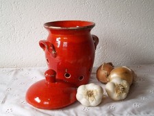 Zwiebeltopf aus Keramik rot