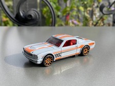 Hot Wheels '65 Mustang