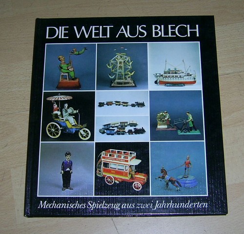 Buch die welt - aus, blech