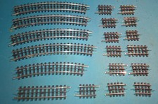 Trix Express Modellgleis Konvolut 19 Gleisstücke gerade und gebogen Ausgleich