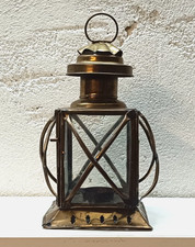 Alte schöne Laterne Metall