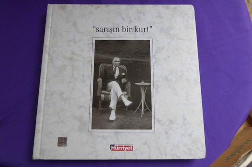 Mustafa kemal ataturk sarisin - mustafa,
