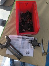 71 72 73 Mustang Kardanwelle Schiebestück mit Kreuzgelenken und Klammern