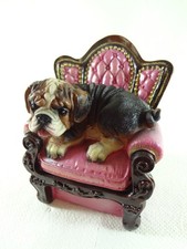 Hund Figur  Spardose    13,5 cm  x12cm x9 cm  (1)