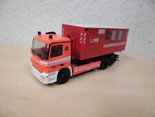Herpa 1:87 - MB Actros `96 WLF "Feuerwehr Stuttgart / Unterkunft" - 911443