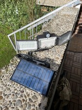 Solar LED Außenleuchte mit Bewegungsmelder (3-teilig, wiederaufladbar) (W)