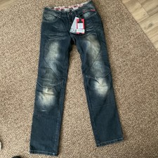 Brandneu mit Etikett