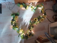 K3 /  Beleuchtete Sonnenblumen Girlande 35 Lichter 1,80 m / Tischdeko usw.