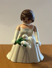 Braut mit Blumen und Halskette aus der Serie 5244 aus 2012 Playmobil