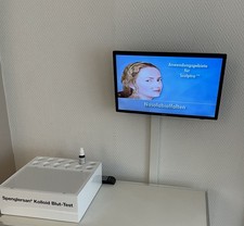 Dunkelfeld Mikroskop mit Kamera 10x 40x Poster und Monitor Top Zustand