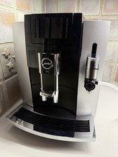 JURA: E8 P l a t i n