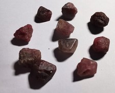 Spinell : 10 Rohsteine 8-10mm