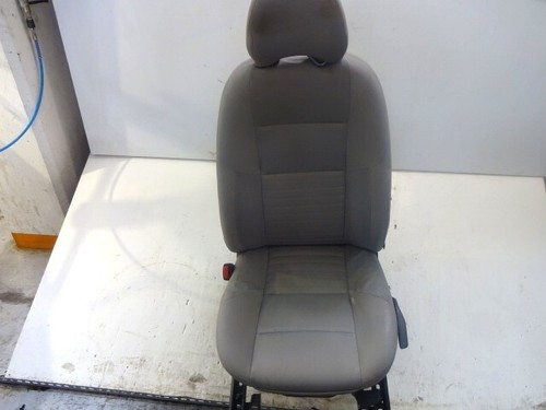 6841857 sitz vorne links - vorne,