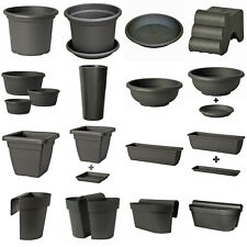 Blumentöpfe in Anthrazit