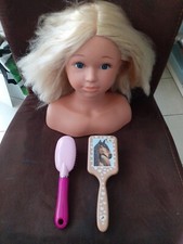 Frisierpuppe - Schminkkopf und 2 Haarbürsten