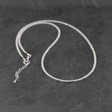 Klar Bergkristall facettiert