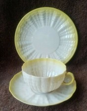 Belleek 2. Periode 2. schwarze